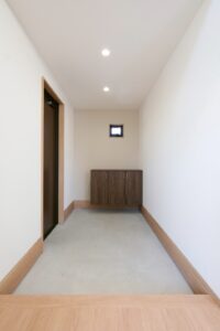 吉野ガーデンプレイス　2階建て　玄関